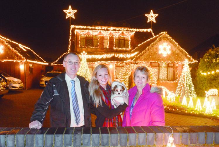 Visitors flock to Shepherd family Christmas lights in Marlow Bottom