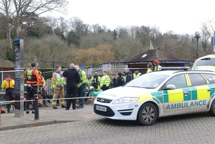 Emergency services called to Boulters Lock Maidenhead Advertiser