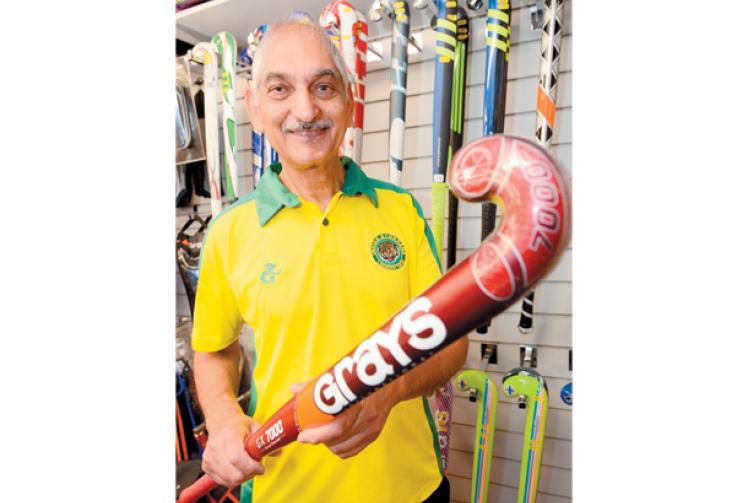 Veteran hockey player to feature in flyonthewall documentary Photo