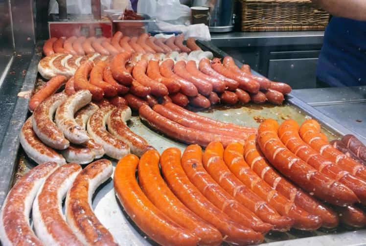 Feeding Time Blog: Great Expectations and the Vienna Christmas markets