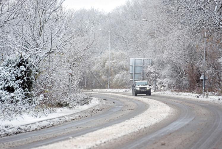 Yellow weather warning issued with snow possible