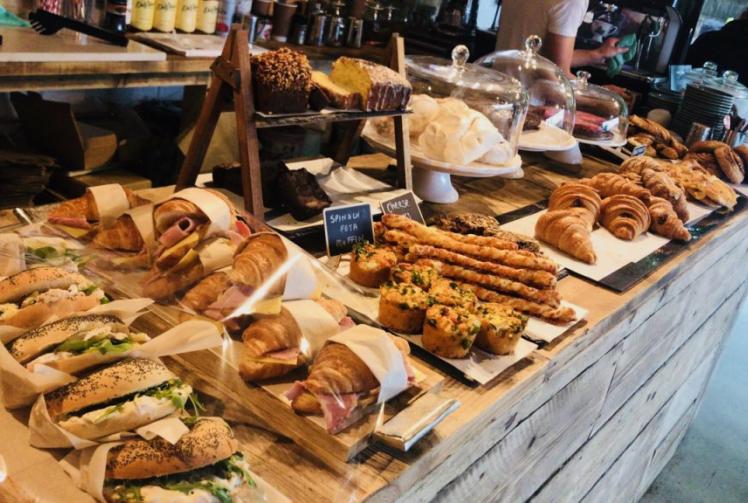 Feeding Time Blog: Saints Cafe, Maidenhead