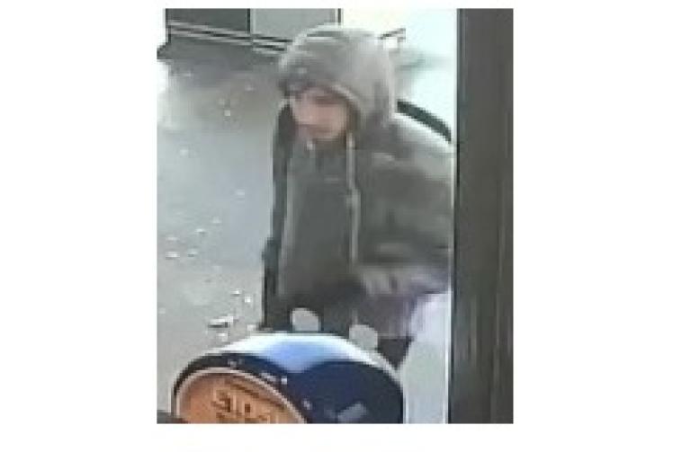 Police release CCTV image in connection with Britwell park robbery