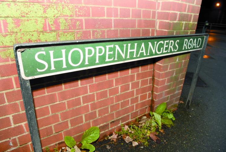 Concerns over proposed bus gate in Shoppenhangers Road