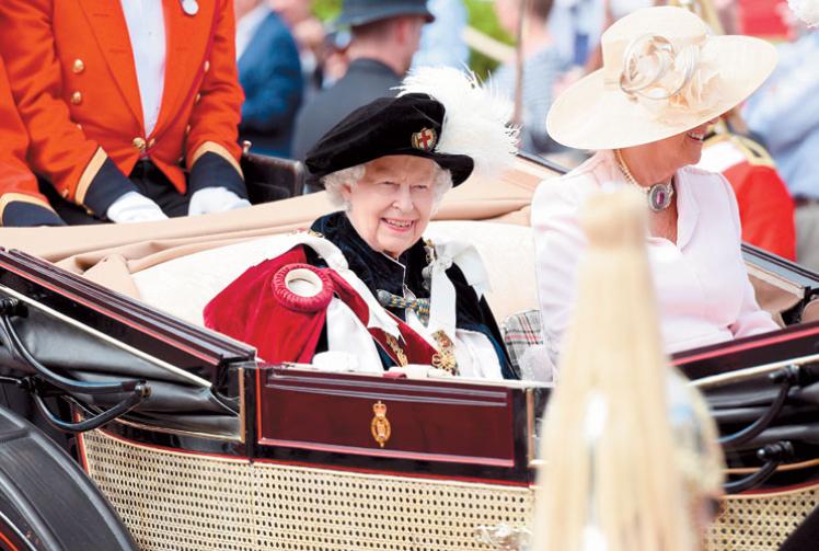 Queen thanks public for 'support and kindness' on her 95th birthday 