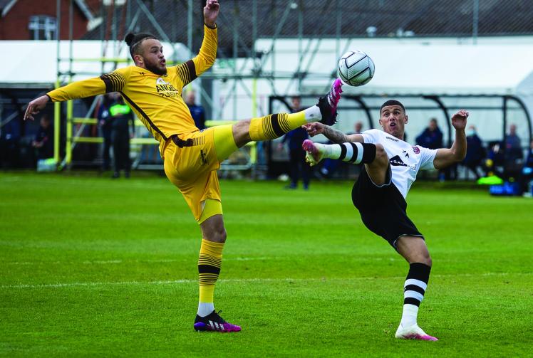 Sutton wear down hard-working Magpies to boost  National League title chances
