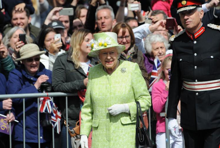 Queen's Platinum Jubilee plans revealed with an extra bank holiday 