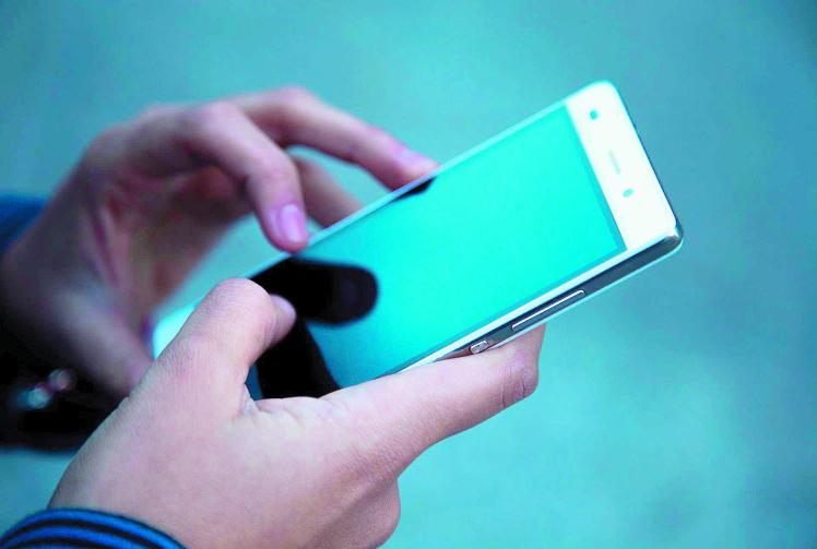 'It's early days' but lockable phone pouches hailed a success at Furze Platt school