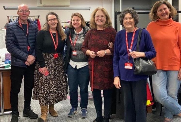 On the hunt for volunteer opportunites for asylum seekers