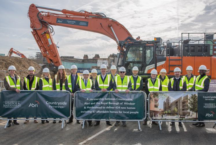 Construction begins on 434 new homes at St Cloud Way