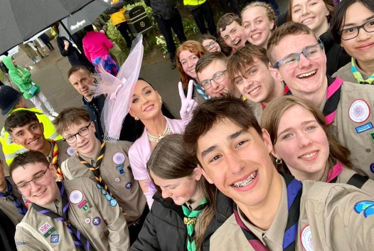 Lucky Ascot Scout takes trip to Westminster Abbey