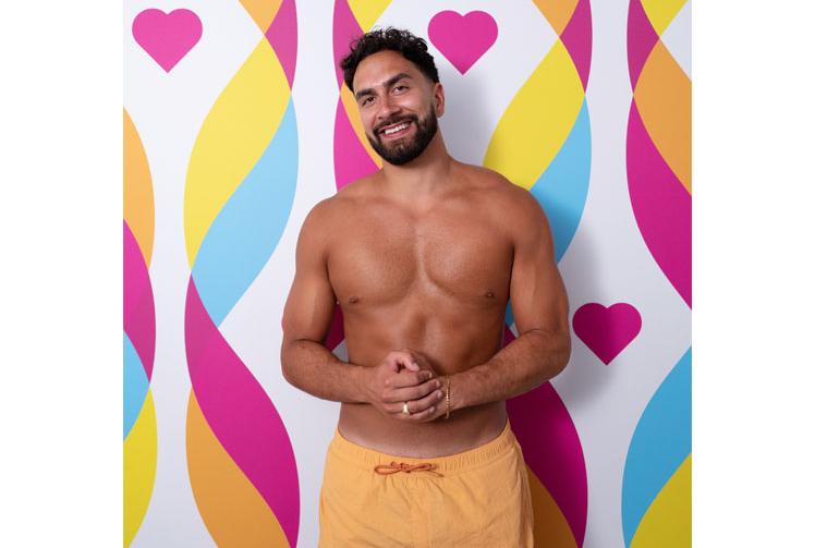 Windsor man Lochan Nowacki enters Love Island villa