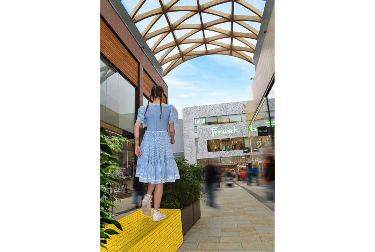 REVIEW: Follow the Yellow Brick Road at South Hill Park