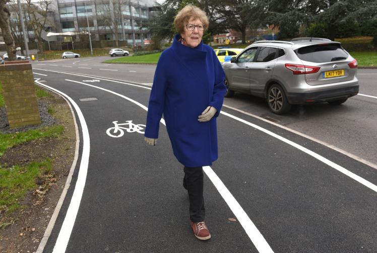Safety review into new Maidenhead cycle path dubbed 'accident waiting to happen' 