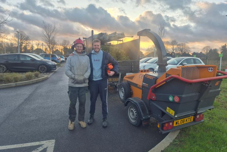 Maidenhead brothers raise &pound;10,000 recycling Christmas trees to remember late mum