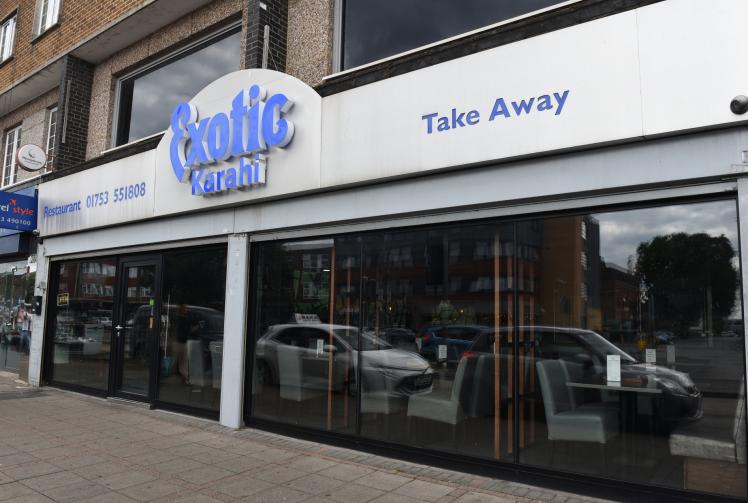 Slough Indian restaurant loses alcohol licence after immigration raid