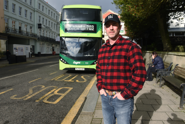 'Terrible' bus, coach and taxi idling problem in High Street sparks call for action
