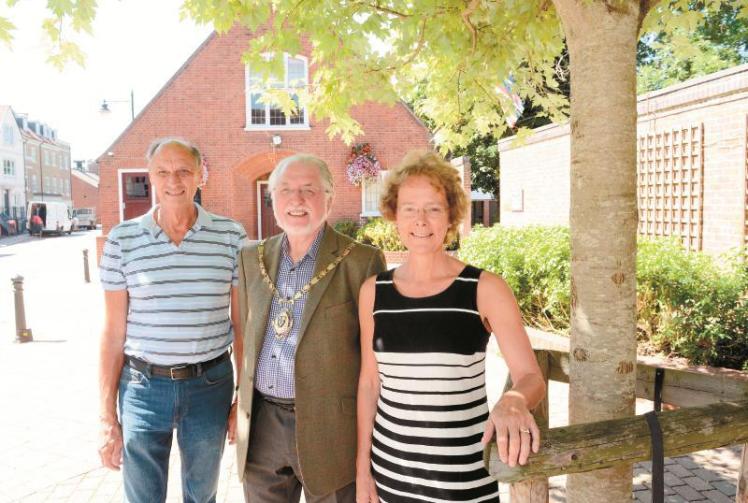 New contractor appointed to maintain greenery in Eton's Jubilee Square