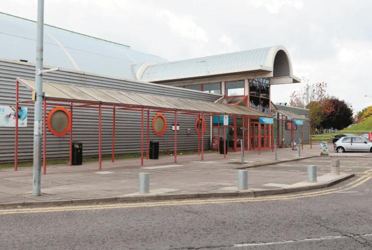 Opening of temporary ice rink in Slough delayed again