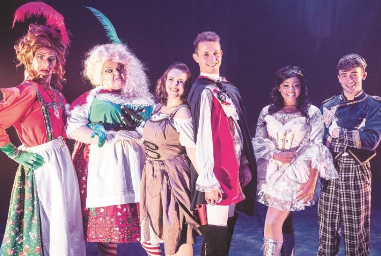 REVIEW: South Hill Park panto a welcome early Christmas present