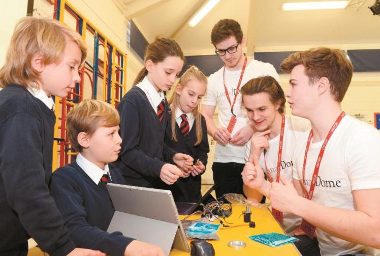 Team hoping to send experiment to the moon meet Sonning students