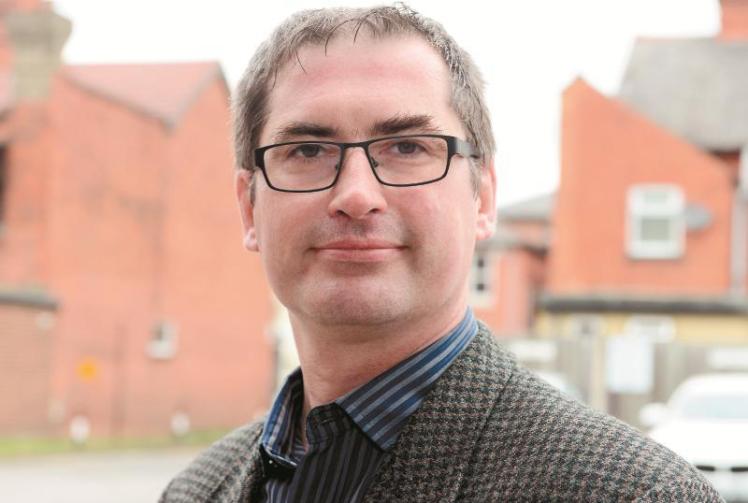 Independent candidate Grant Smith gets ready to stand in snap election