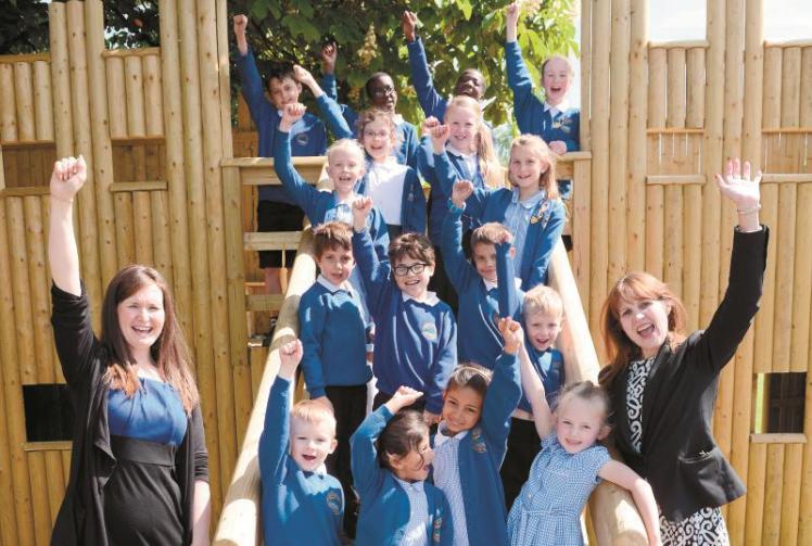 Ofsted heaps praise on 'outstanding' Knowl Hill Primary Academy Photo