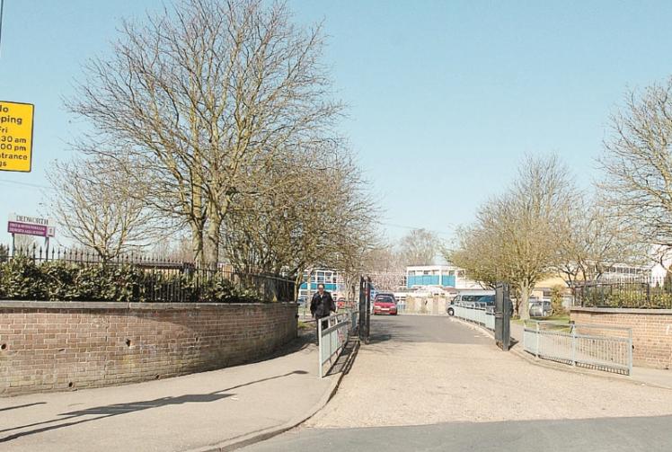 Dedworth Middle School given expansion go-ahead while Windsor Racecourse hotel decision is delayed