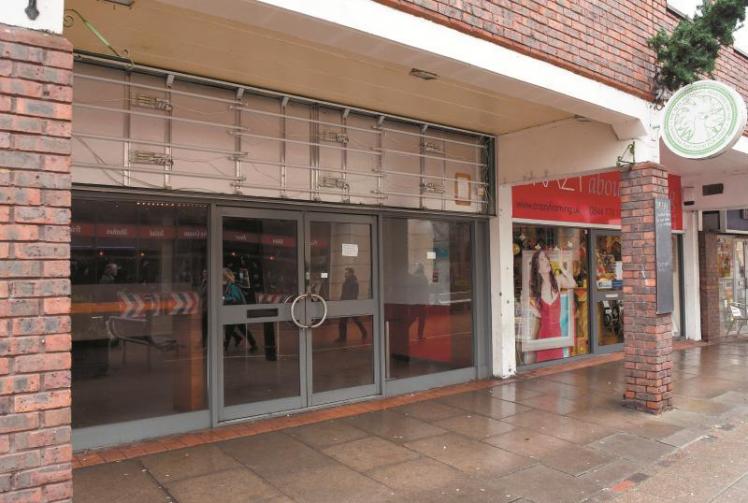 Chicken shop Roosters closes down in Maidenhead Photo 1 of 1