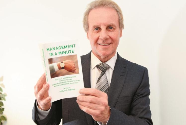Business consultant launches Management in a Minute book