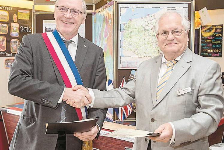Twyford officially twinned with Cuincy in France