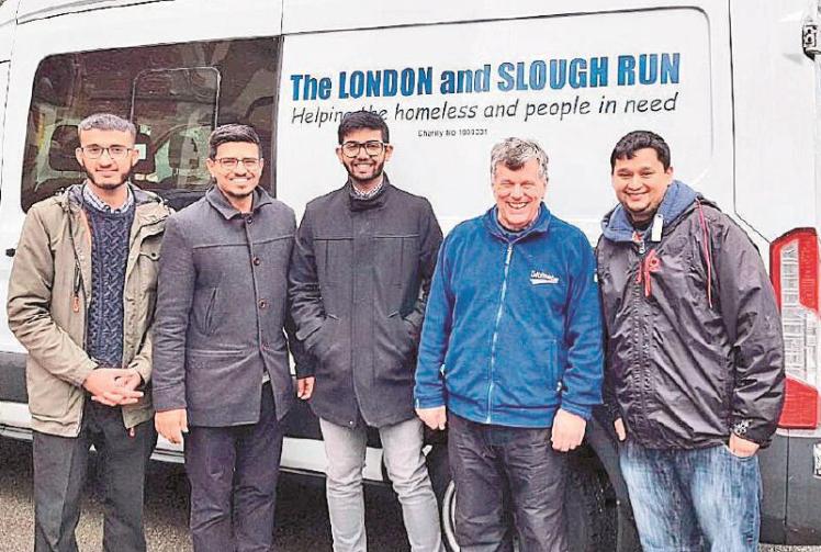 Community groups come together to feed homeless on Bank Holiday Monday