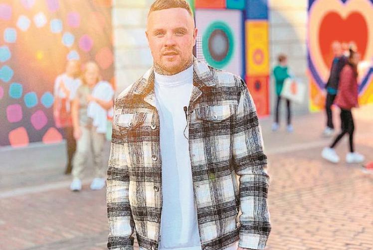 Holyport magician Ryan Tricks cheers up vulnerable people in latest TV show