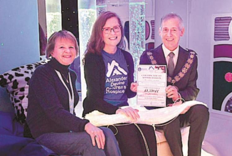 Berkshire Freemasons donate to Alexander Devine 