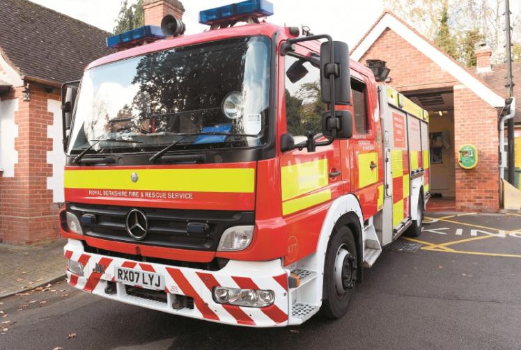 Vehicle fire speads to house in Ray Mill Road East