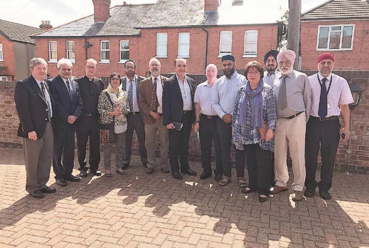 Government minister visits faith leaders from the Royal Borough