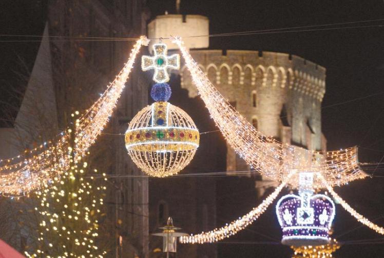 Deck the Borough with Christmas lights to win £250