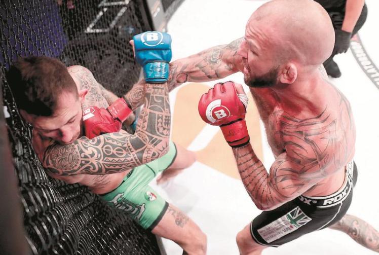 Windsor's Brazier beaten by the suffocating grappling style of Soren 'The Viking' Bak