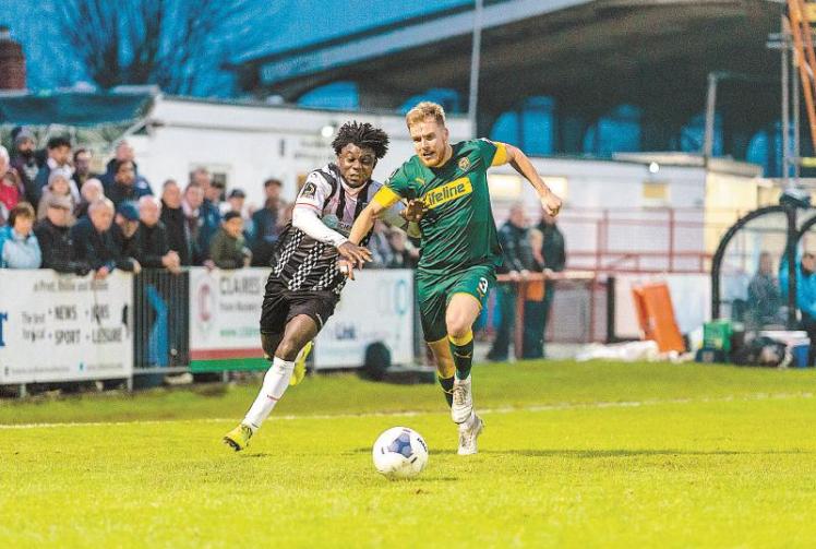 Maidenhead manager Devonshire will send out 'strong' squad for Trophy tie against Halesowen Town
