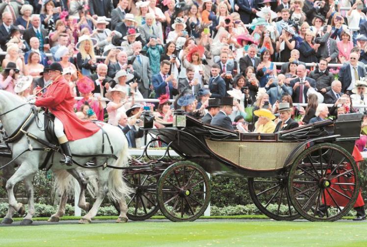 Royal Ascot closes to public but could be staged behind closed doors