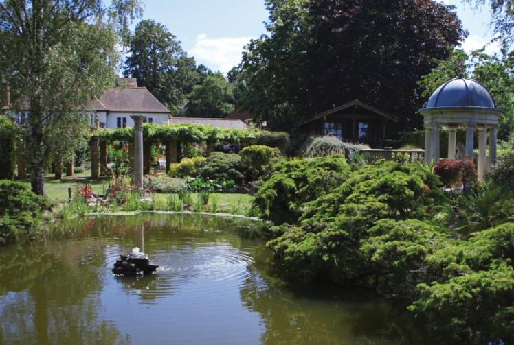 Virtual 'Secret Gardens' tour to raise money for Thames Hospice