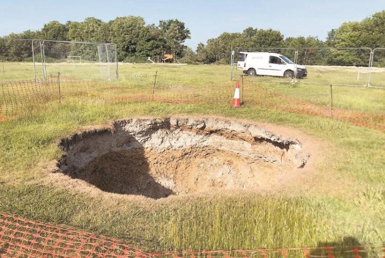 Scanner reveals what lies beneath 40ft Wooburn Green sinkhole Photo 1