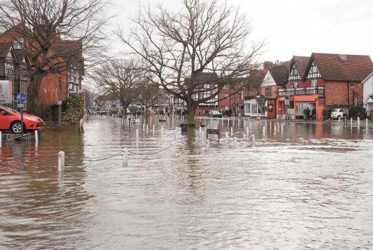 Council scrutinised over failure to commit to River Thames flood defence scheme