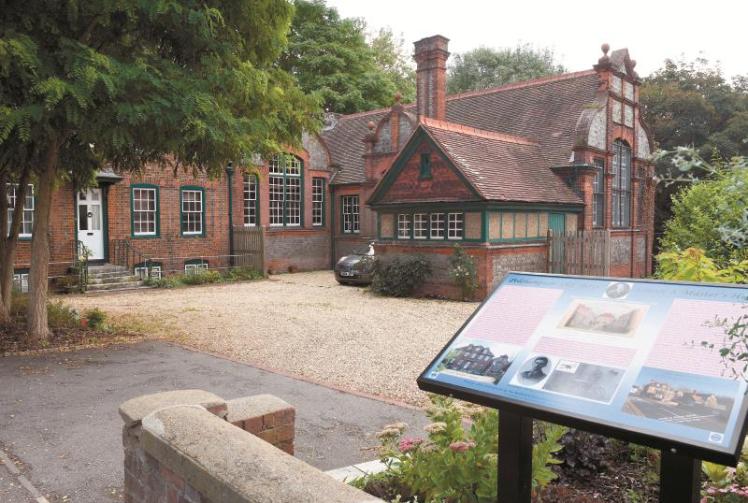 Council planning committee gives green light to transform old Twyford school into library and community space