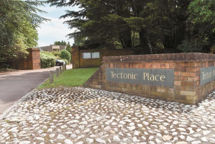 Holyport offices could be transformed into 28 flats