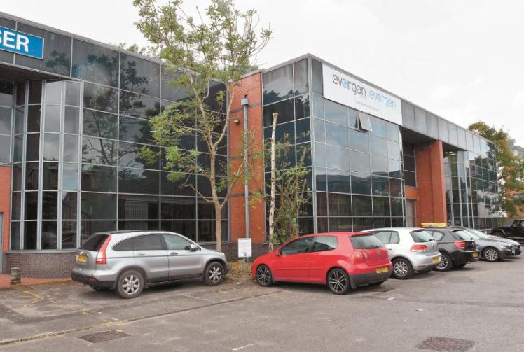 Maidenhead cycling charity set to move in to temporary workshop next to 'Tiser
