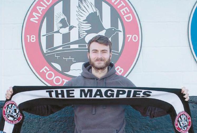 Maidenhead United sign keeper Harry Palmer on short term deal