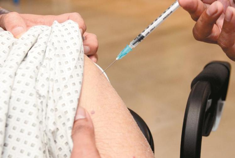 COVID-19 vaccination sites offering walk-ins in Berkshire and Buckinghamshire