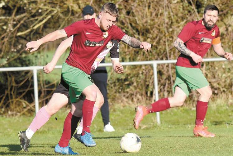 Holyport exchange places with CB Hounslow United after win over Edgware Town