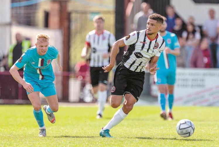Goalless draw with Bromley wasn't for a want of trying, says Magpies assistant Peters